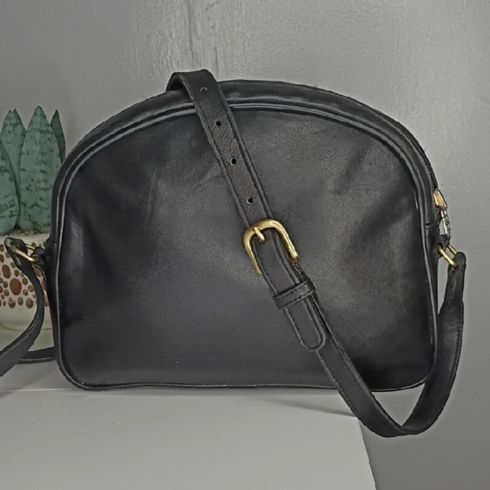 80s Vintage Coach Classic Black Leather Crossbody Bag -  0479-021 Half Moon Rare - Picture 2 of 13